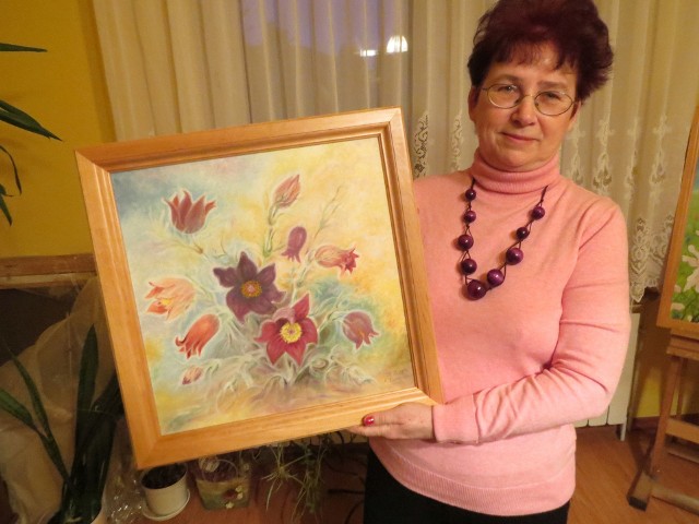 Elżbieta Łuczyńska z Rożna Parceli w gm. Aleksandrów Kujawski ma dwie pasje: malarstwo olejne na płótnie i poezję