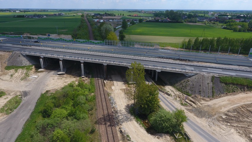 Na odcinku autostrady A1, budowanej pomiędzy Piotrkowem...