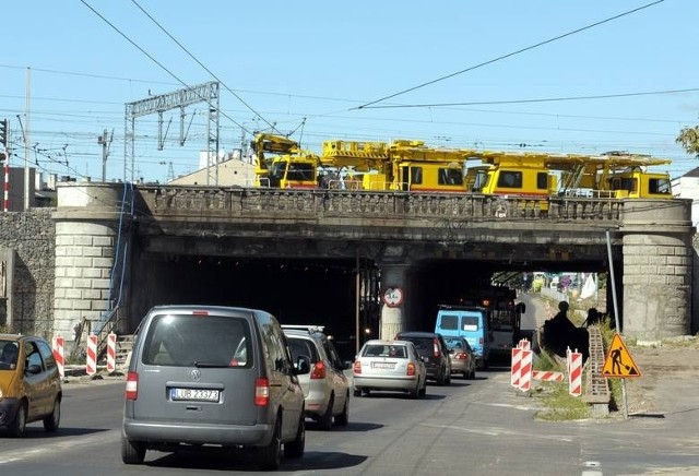 Remont wiaduktu nad ul. Kunickiego: W lipcu nowy przetarg