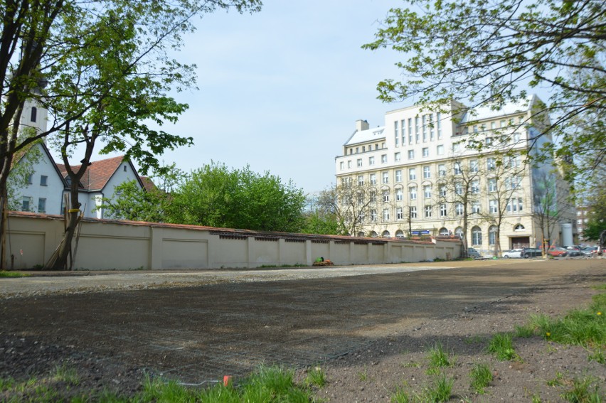Przy ul. Dobrzyńskiej powstaje nowy parking.
