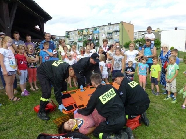 Stowarzyszenie Rozwoju Wsi Brzyskorzystewko zorganizowało dla mieszkańców "Festyn zdrowia". Podczas imprezy można było zarówno zmierzyć poziom cukru, wagę, wzrost, ciśnienie. Zobaczyć pokaz policjantów i strażaków. Małe dzieci mogły pomalować swoją twarz. Uczestnikom festynu czas umilał zespół "Czerwone róże". Wieczorem  rozpoczęła się zabawa taneczna.\ Zobacz także: Żnin. Uroczystość z okazji 73. rocznicy Powstania Warszawskiego [zdjęcia] Info z Polski 