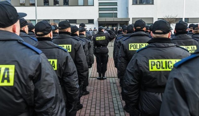 Policjanci zamiast mandatów za wykroczenia będą wystawiać pouczenia. To forma protestu.