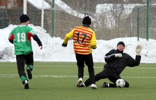 Zimowe warunki stanęły na przeszkodzie piłkarzom z Młodej Ekstraklasy