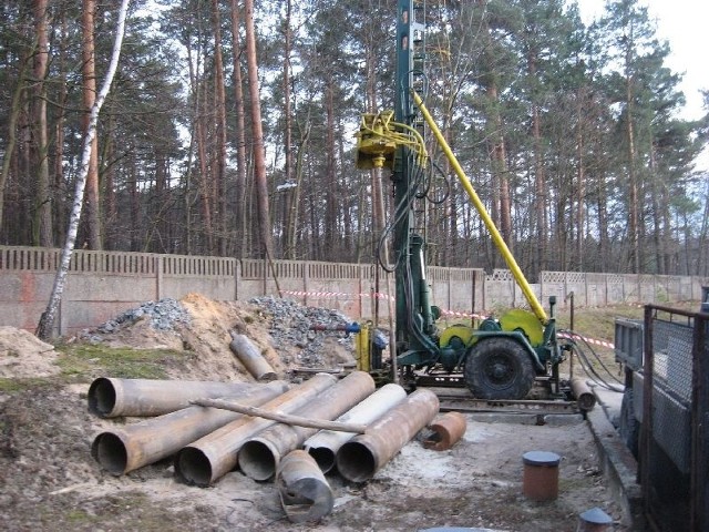 Jedna ze studni bisowych powstaje na terenie Miejskiego Ośrodka Sportu i Rekreacji.