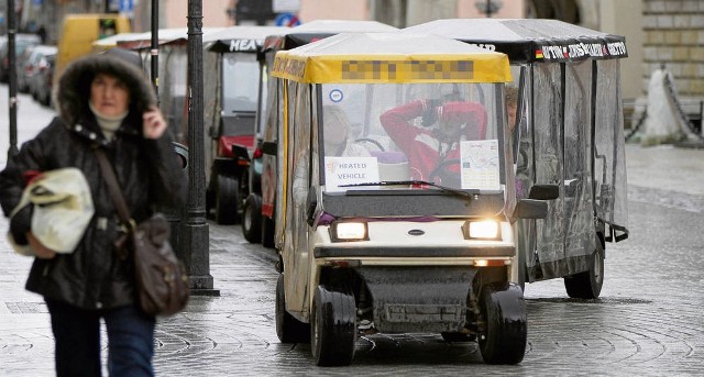 Od nowego roku do centrum Krakowa mogło wjechać w ciągu doby tylko 65 meleksów