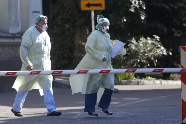 8 kolejnych zakażeń i pięć zgonów w województwie śląskim potwierdziło w środę (15.04) po południu Ministerstwo Zdrowia