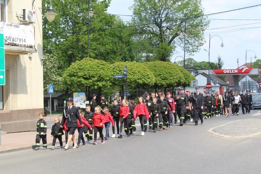 W Gdowie odbyły się uroczyste obchody Dnia Strażaka 2022....