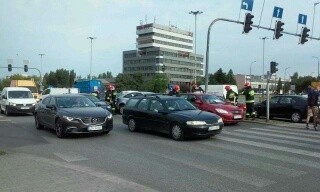 Wypadek w Łodzi na skrzyżowaniu Aleksandrowskiej i Traktorowej!  [zdjęcia]