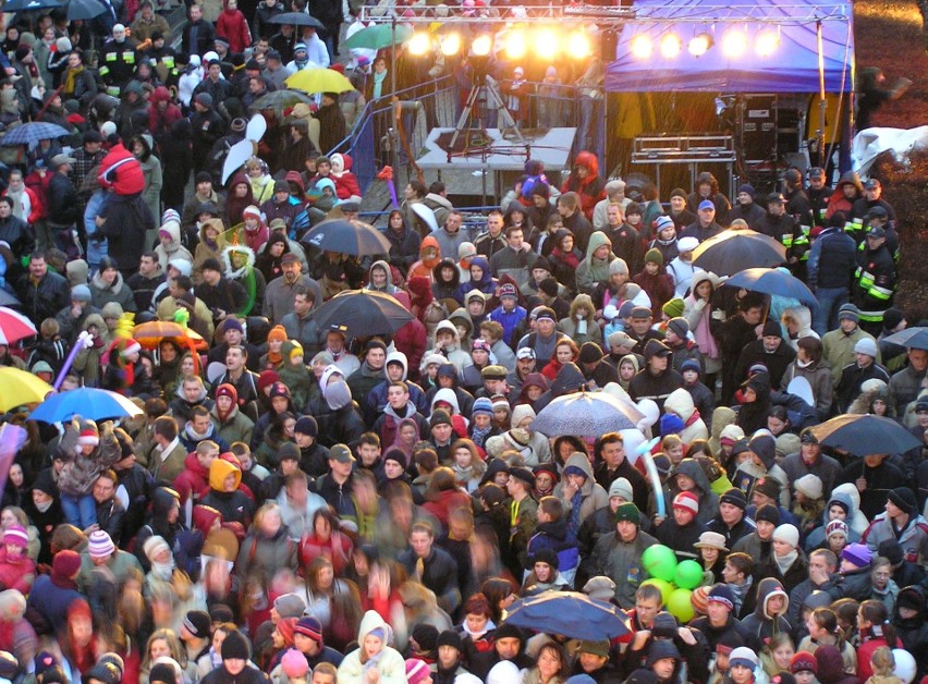 Wielka Orkiestra Świątecznej Pomocy w Ostrołęce. 27. finał już 13 stycznia, a na razie wspominamy. Archiwalne zdjęcia z finału w 2005 roku