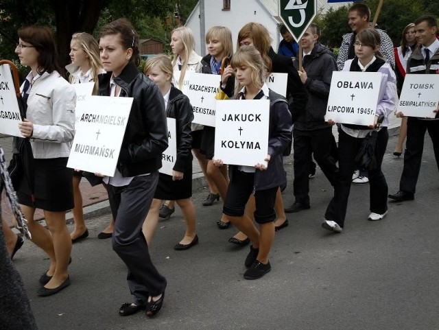 Na Marsz Sybiru w Białymstoku pojechali hajnowianie w różnym wieku. Nie tylko ci, którzy pamiętają wywózki.