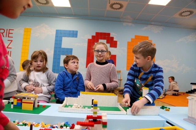 W Centrum im. Ludwika Zamenhofa na dzieci czeka aż 30 tys. kolorowych klocków Lego