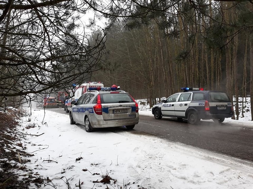 Dobrzyniówka. Wypadek w gminie Jasionówka. Trzy osoby...