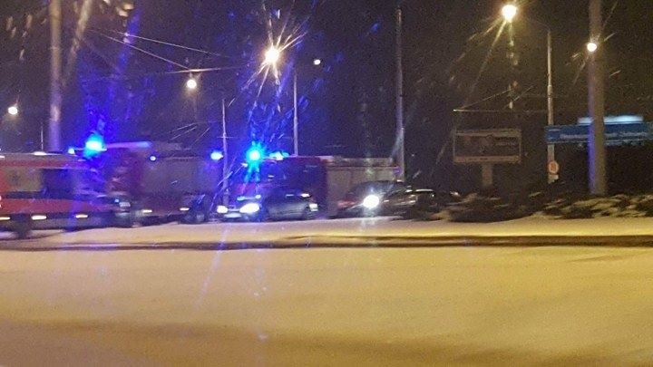 Zderzenie na Diamentowej w Lublinie. Dwie osoby z taksówki trafiły do szpitala (ZDJĘCIA)