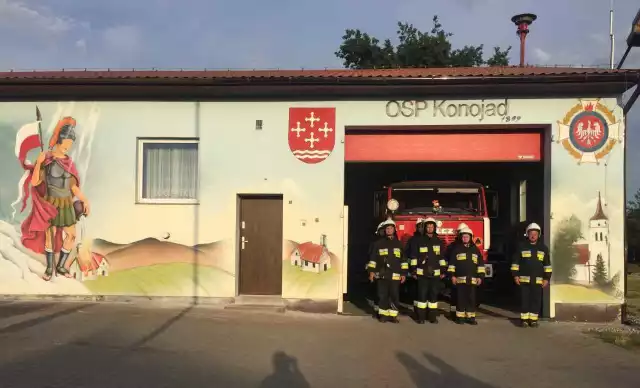 Druhowie z Ochotniczej Straży Pożarnej w Konojadzie, powiat grodziski, są teraz dumni ze swej strażnicy. Budynek zdobi teraz mural. - Mamy nadzieję, że to dzieło przyciągnie innych do wstąpienia w szeregi naszej jednostki – mówią strażacy ochotnicy.