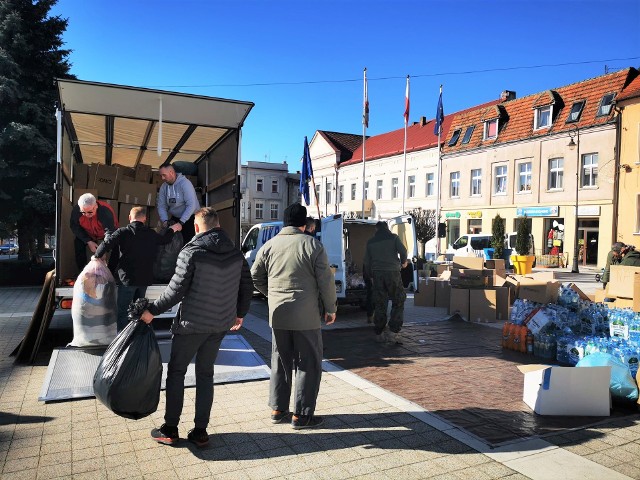 W pierwszych dniach wojny zbiórkę dla uchodźców zorganizowano m.in. na rynku w Kcyni. Odzew był ogromny