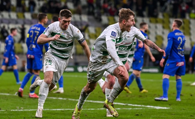 Lechia i VAR wykiwali Lecha! Pogoń liderem Ekstraklasy