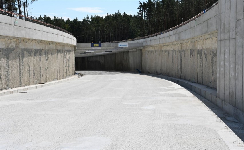 Budowa tunelu w Świnoujściu. 1000 metrów Wyspiarki. Maszyna zaczyna drążyć po stronie wyspy Wolin [ZDJĘCIA]