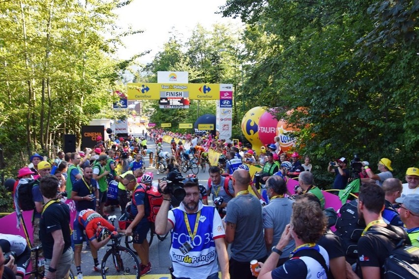 Tour de Pologne 2018: Michał Kwiatkowski wygrał etap z Jaworzna do Szczyrku. Polak nowym liderem Tour de Pologne [ZDJĘCIA]