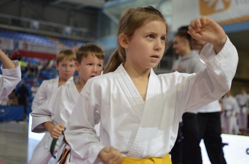 13 medali karateków AKT Niepołomice