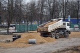 Plac budowy w środku Zawiercia. Trwa przebudowa parkingu ZDJĘCIA