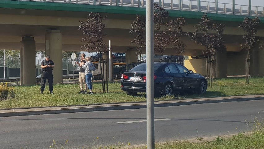 Sygnalizacja jest wyłączania, aby rozładować korek, jaki...