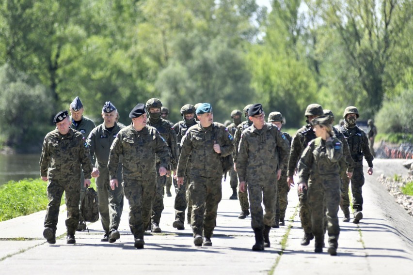 Defender Europe 2022. Kulisy ćwiczeń na Wiśle i pobytu żołnierzy NATO w naszym regionie. Zobaczcie nowe zdjęcia