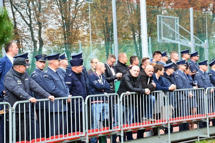 Strzały i rozbite auta oraz akcja antyterrorystów przy sądeckiej PWSZ - to były tylko ćwiczenia