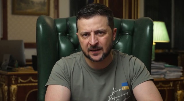 Zełenski informował, że na okupowanych terenach na południu Ukrainy siły rosyjskie zablokowały jakąkolwiek możliwość poznania przez ludzi prawdy o tym, co się dzieje