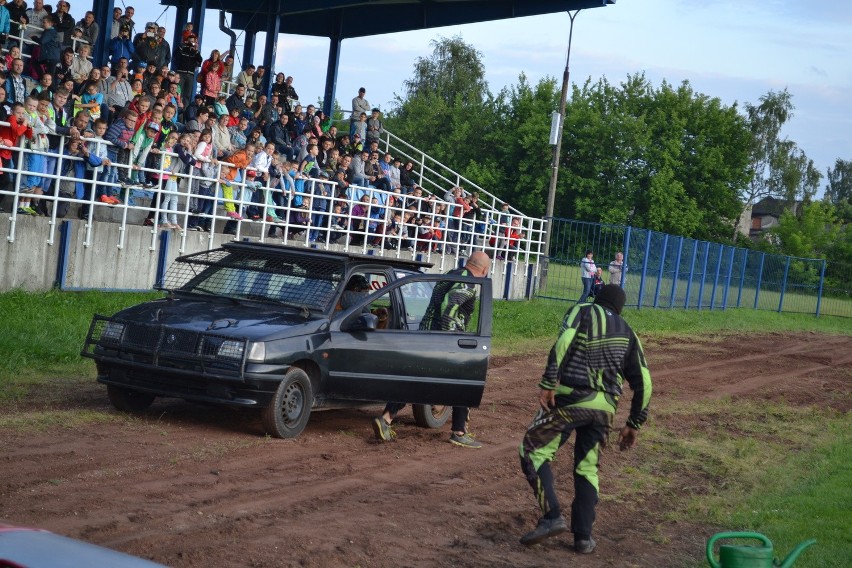 Kaskaderzy z grupy Street Owners zafundowali widzom w...