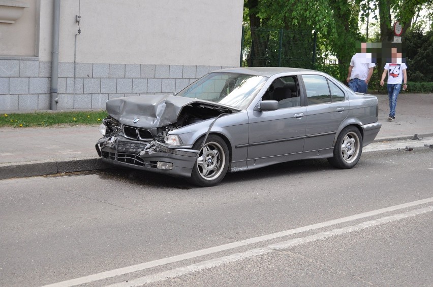 Wypadek w centrum Szczecinka [wideo, zdjęcia]