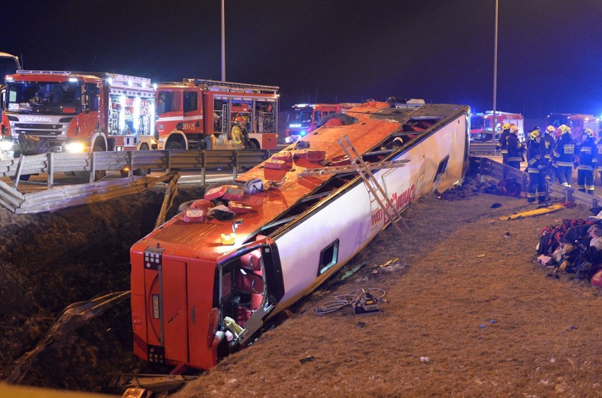 Po dwóch wypadkach ukraińskich autokarów, w których zginęło 7 osób, GDDKiA zamknęła MOP Kaszyce na autostradzie A4