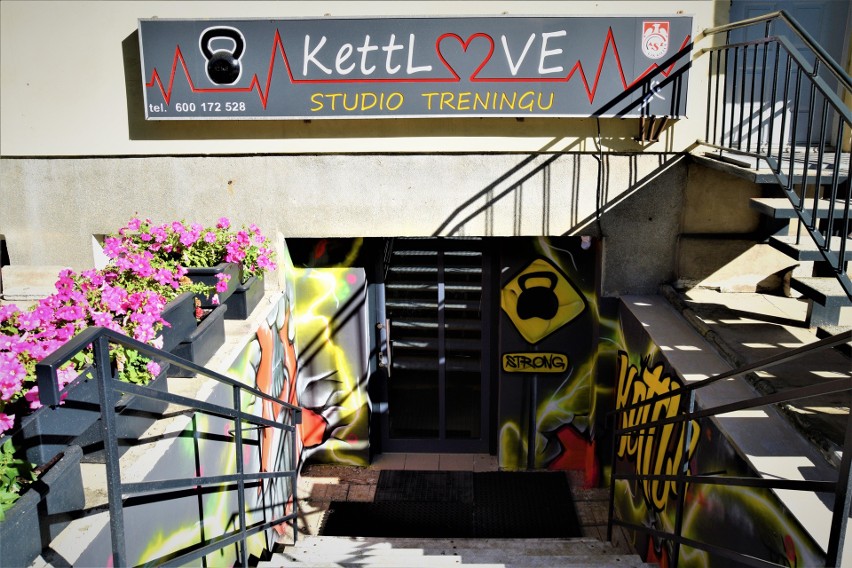 KettLove Studio Treningowe to zupełnie nowe miejsce w Kielcach. Na ćwiczenia z ciężarami zaprasza Was znana sportsmenka [ZDJĘCIA VIDEO]