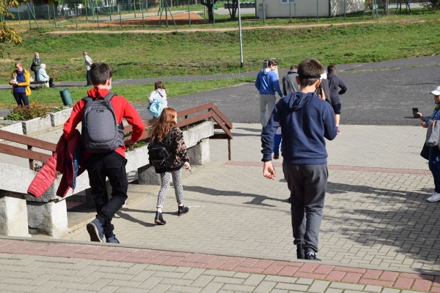 Jedna klasa w Szkole Podstawowej nr 2 w Zielonej Górze pozostaje na kwarantannie z powodu wykrycia zakażenia koronawirusem u jednego ucznia