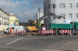 Trwają roboty ziemne na skrzyżowaniu ulic Pruszyńskiego i Konarskiego w Grudziądzu [zdjęcia]