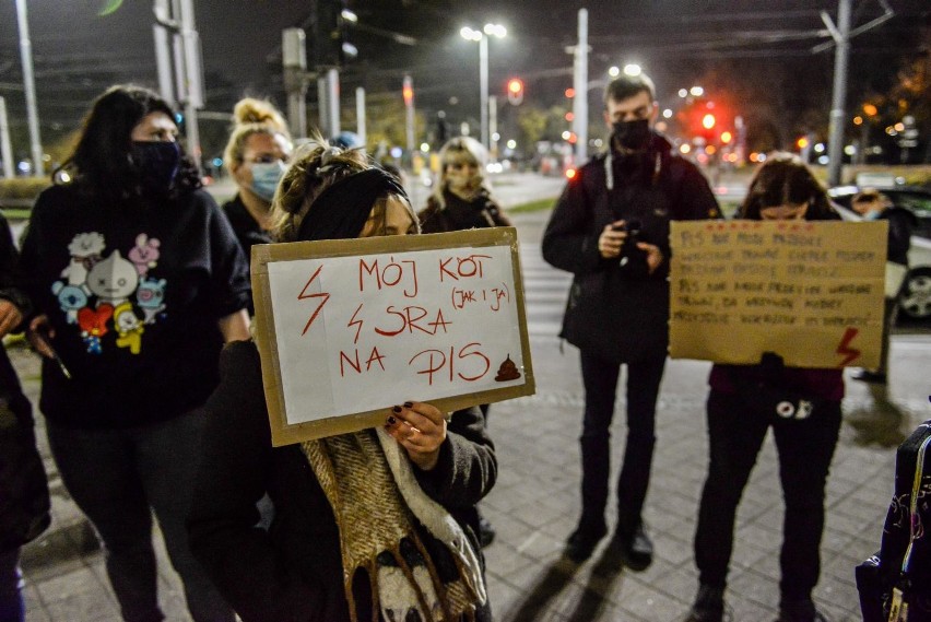 Strajk Kobiet w Gdańsku 9.11.2020. Uczestnicy protestowali...