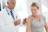 Szczepionka na półpasiec jest już dostępna w Polsce. Skorzystaj, aby uchronić się przed tą groźną chorobą. Kto i jak może się zaszczepić?
