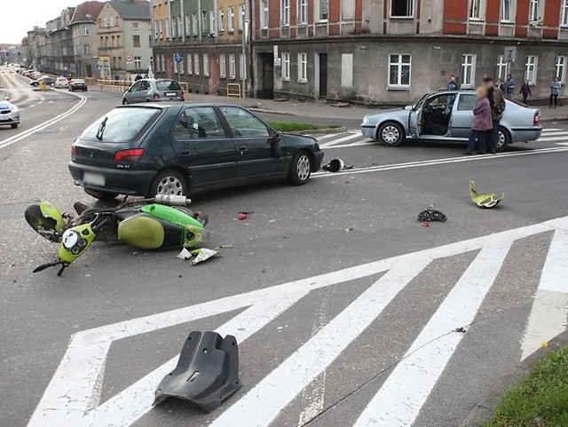 W czwartek przed godziną 18 doszło do wypadku na skrzyżowaniu ulic Wolności i Kołłątaja w Słupsku.