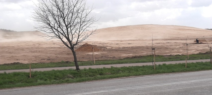 Burza piaskowa pod Bytowem. Prawie jak na Saharze.