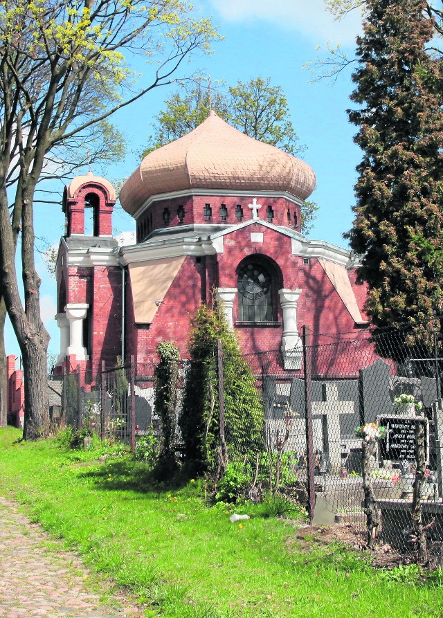 Pani Anna uważa, że mama powinna spocząć w wybranym i opłaconym przez siebie grobie