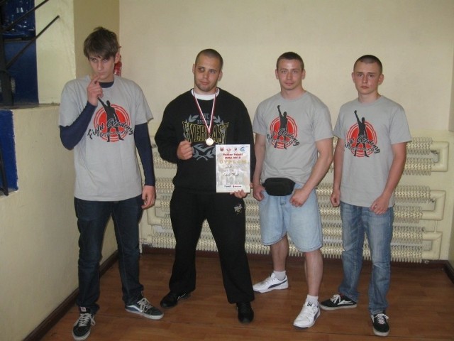 Reprezentacja Fight Academy podczas zawodów.