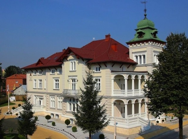Perła Kazimierzy Wielkiej. Tak prezentuje się XIX-wieczny pałac Lacon po rekonstrukcji.