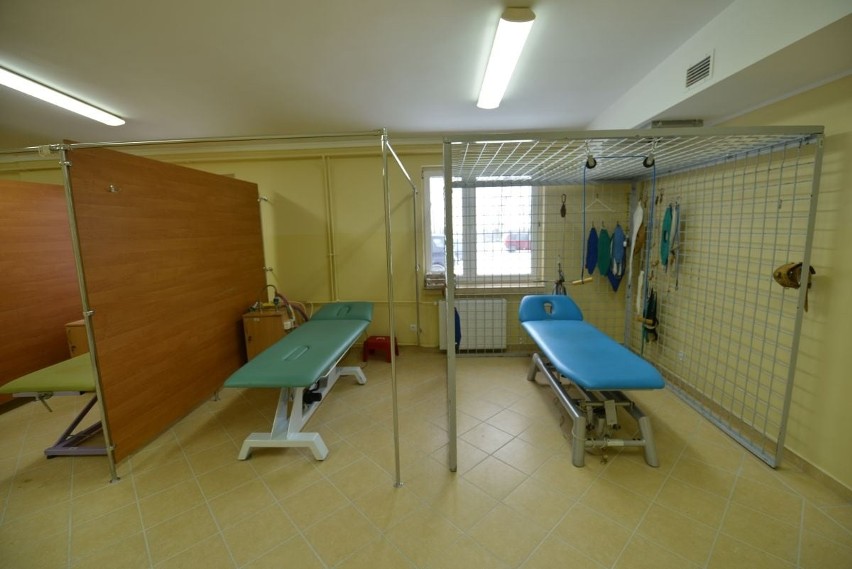 Dział Rehabilitacji szpitala w Busku już działa w nowej lokalizacji. W budynkach po dawnej szkole budowlanej [ZDJĘCIA]