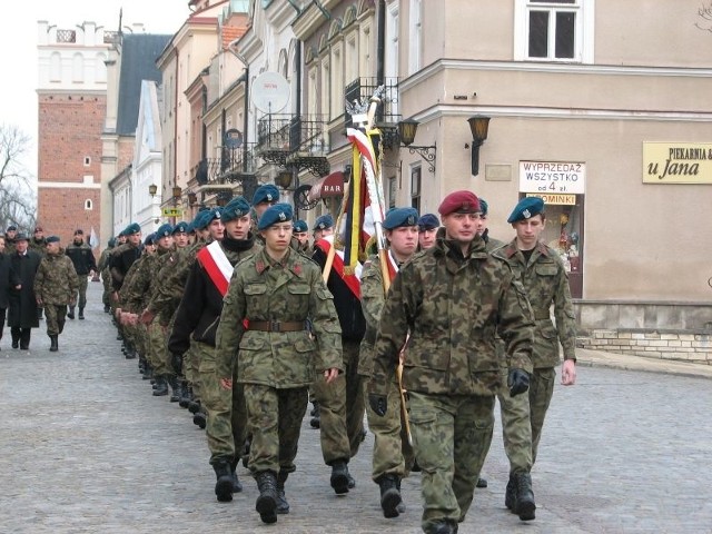 W V Marszu Szlakiem Puławiaków - Powstańców Styczniowych 1863 roku uczestniczyło aż 200 osób.  