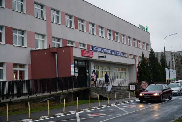 W szpitalu przy ul. Szwajcarskiej trwają przygotowania do tego, by przyjmować jedynie pacjentów z podejrzeniem koronawirusa.