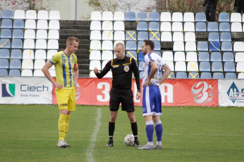 Unia Janikowo i Elana Toruń rywalizują w derby regionu w...