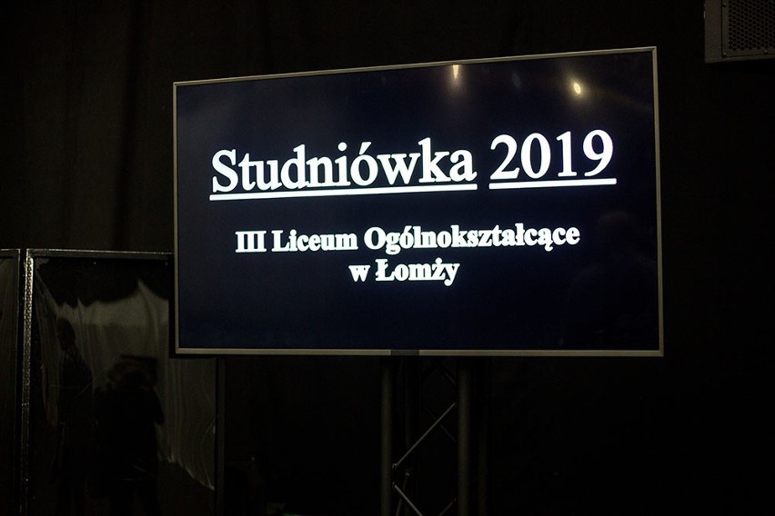 Zobacz także: Memy studniówkowe 2019. Zobacz najlepsze memy...