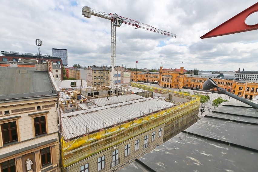 Remont Hotelu Grand. Budynek znów pnie się w górę (ZDJĘCIA) 