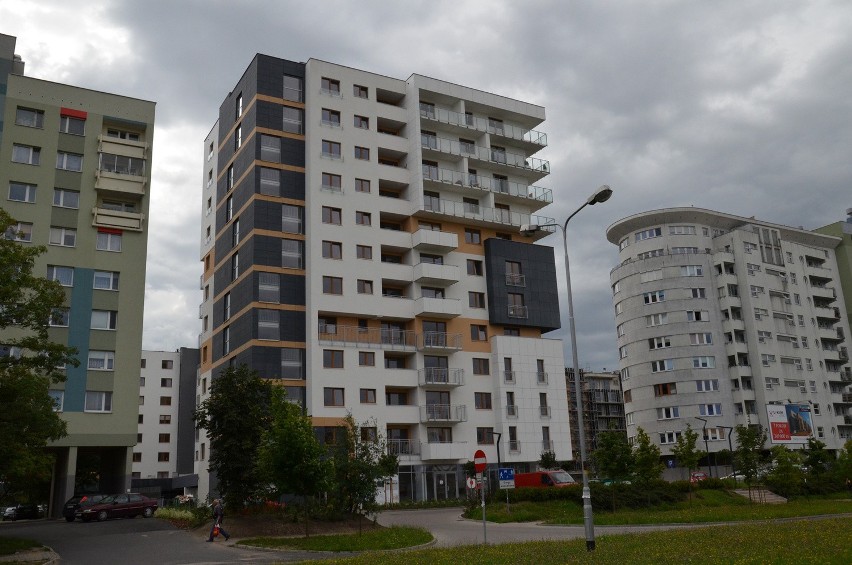 Nowe osiedle oraz zmiana organizacji ruchu w pobliżu Bajana (ZDJĘCIA)