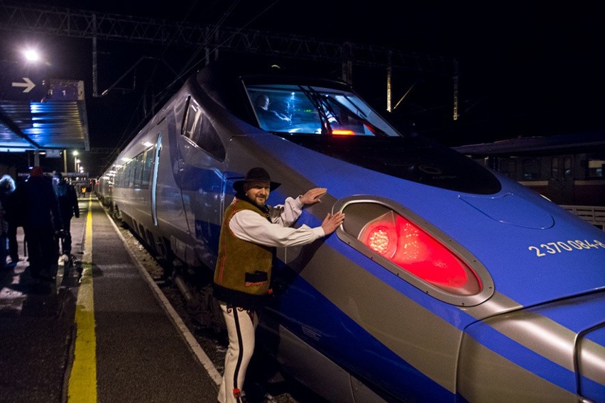 Zakopane. Pod Giewont dojechało pendolino. Kolejarze testowali trasę [ZDJĘCIA]