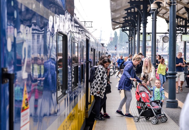 10.08.2017 gdanskdworzec pkp gdansk glowny . peron 3 - szybka kolej miejska - jeden z glownych srodkow transportu zbiorowego w trojmiesciefot. przemyslaw swiderski / polska press / dziennik baltycki